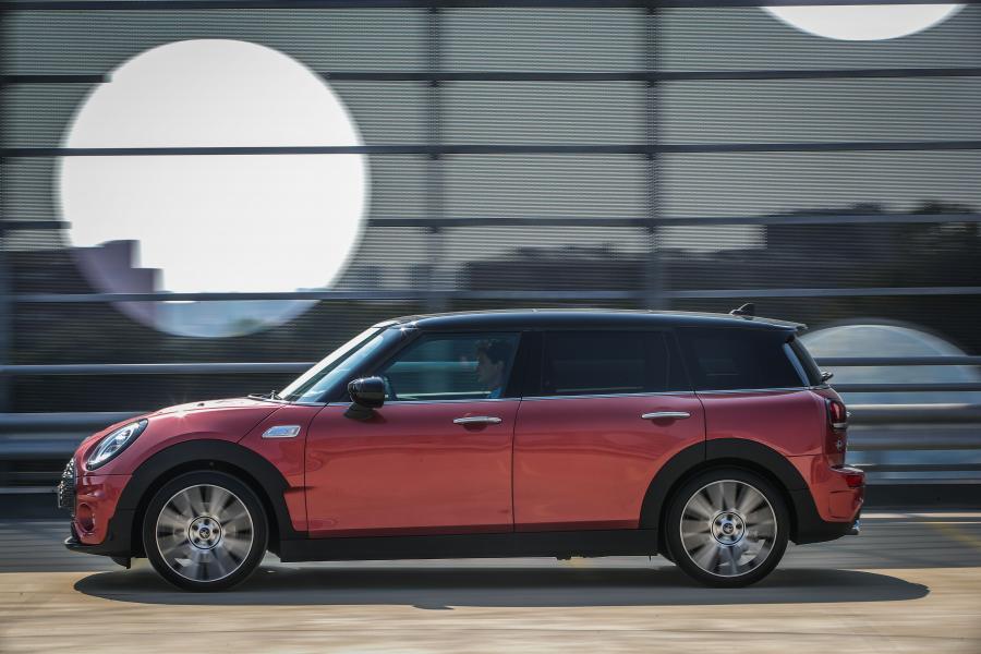  Mini Cooper SD Clubman (F54) 2019 года  (WW) (фото 6 из 42)